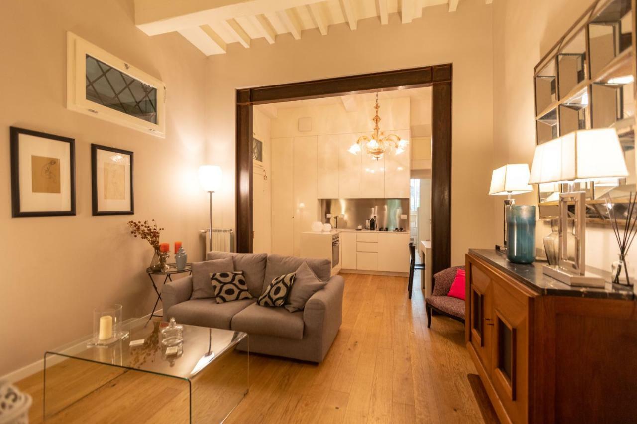 Santa Croce Luxury 2 Bedroom Florença Exterior foto